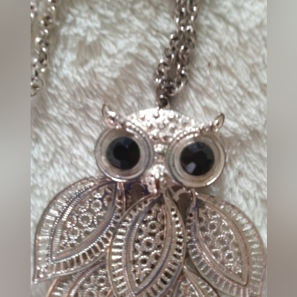 Owl Necklace Articulated Filigree Silver Tone 32" w Extension Black Glass Eyes - Picture 3 of 6